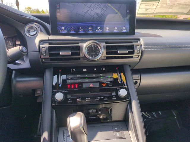 Used 2025 Lexus IS 500 image 20