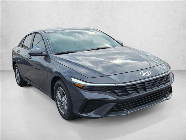 New 2026 Hyundai Elantra SE image 7