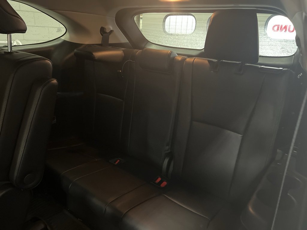 Used 2022 Toyota Highlander Platinum image 11