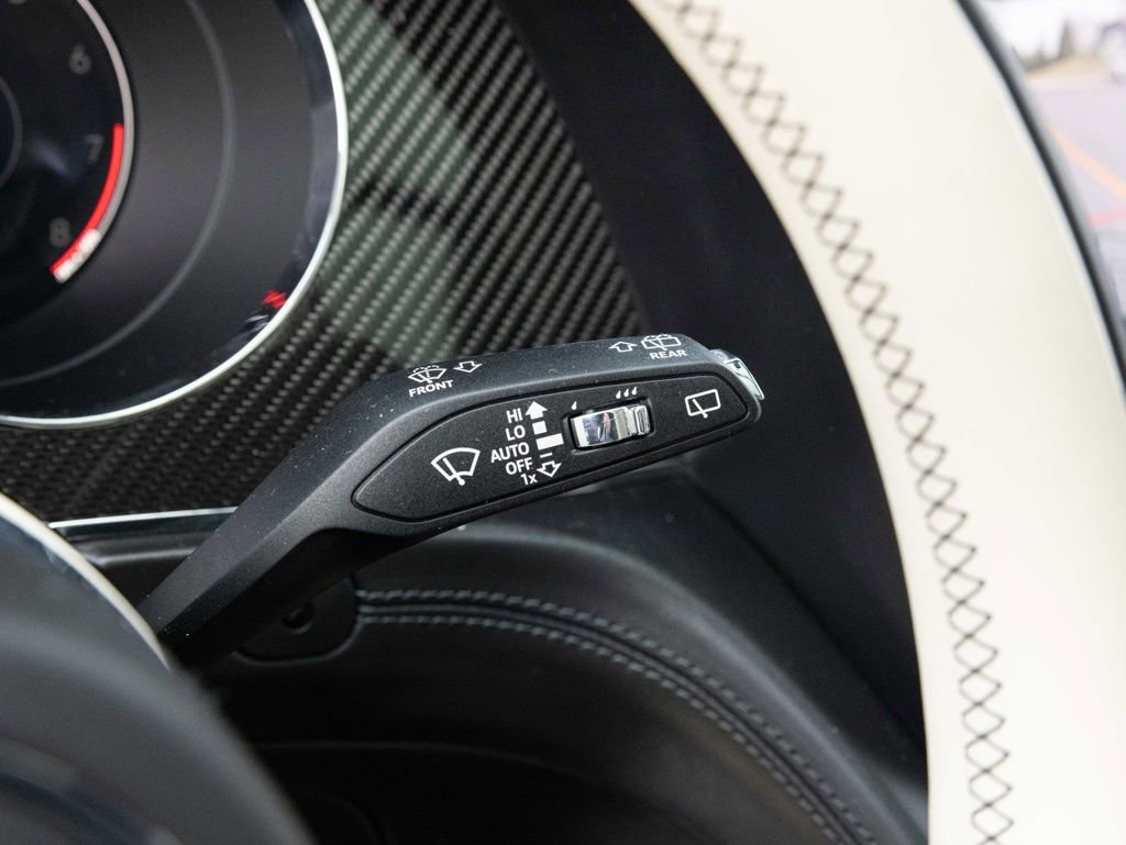 Used 2023 Bentley Bentayga Extended Wheelbase image 39