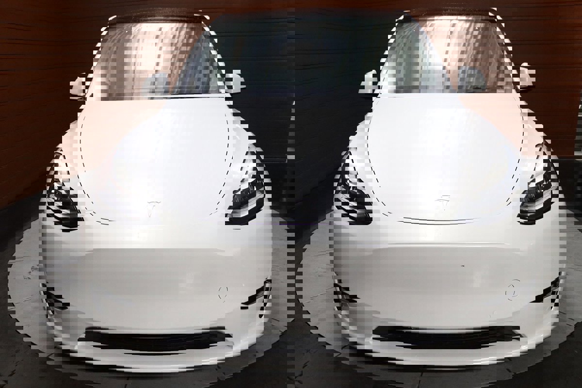 Used 2023 Tesla Model Y Long Range image 2