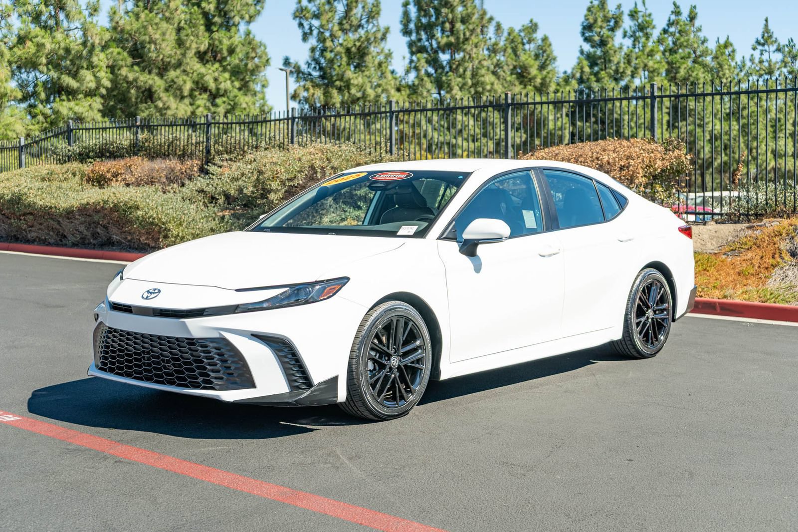 Certified 2025 Toyota Camry SE FWD image 5