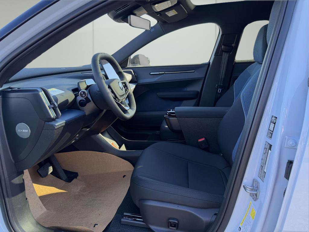 New 2026 Volvo EX30 Plus w/ Protection Package Premier AWD/4WD image 14