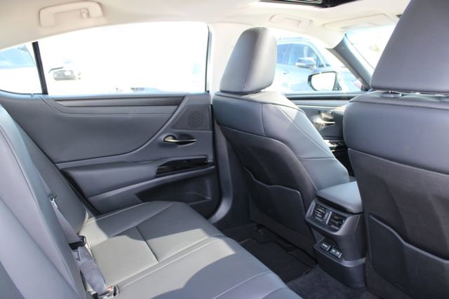 Certified 2025 Lexus ES 300h w/ Premium Package FWD image 7