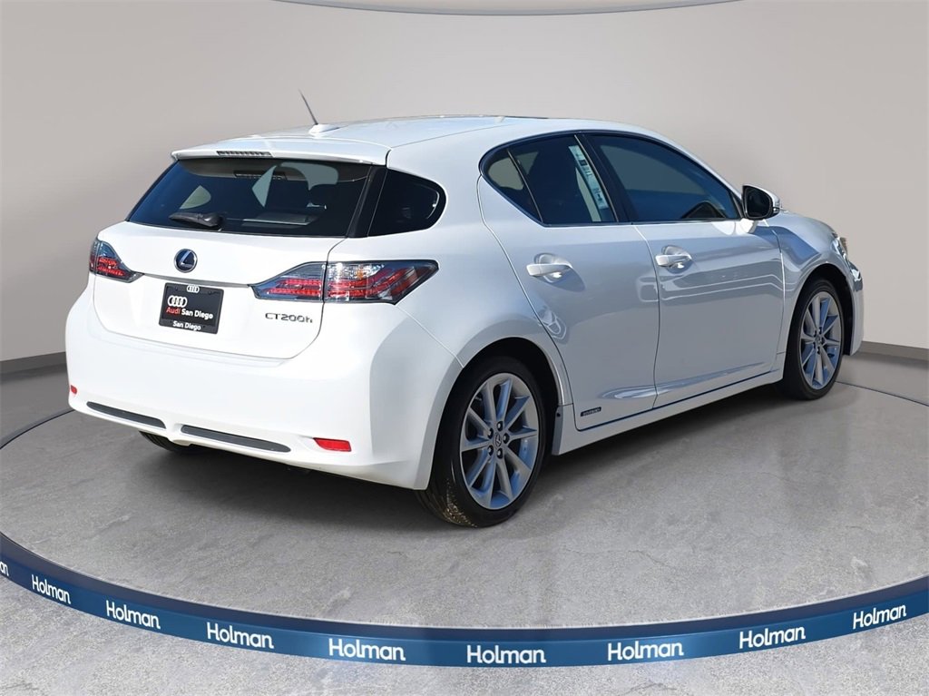 Used 2012 Lexus CT 200h image 4
