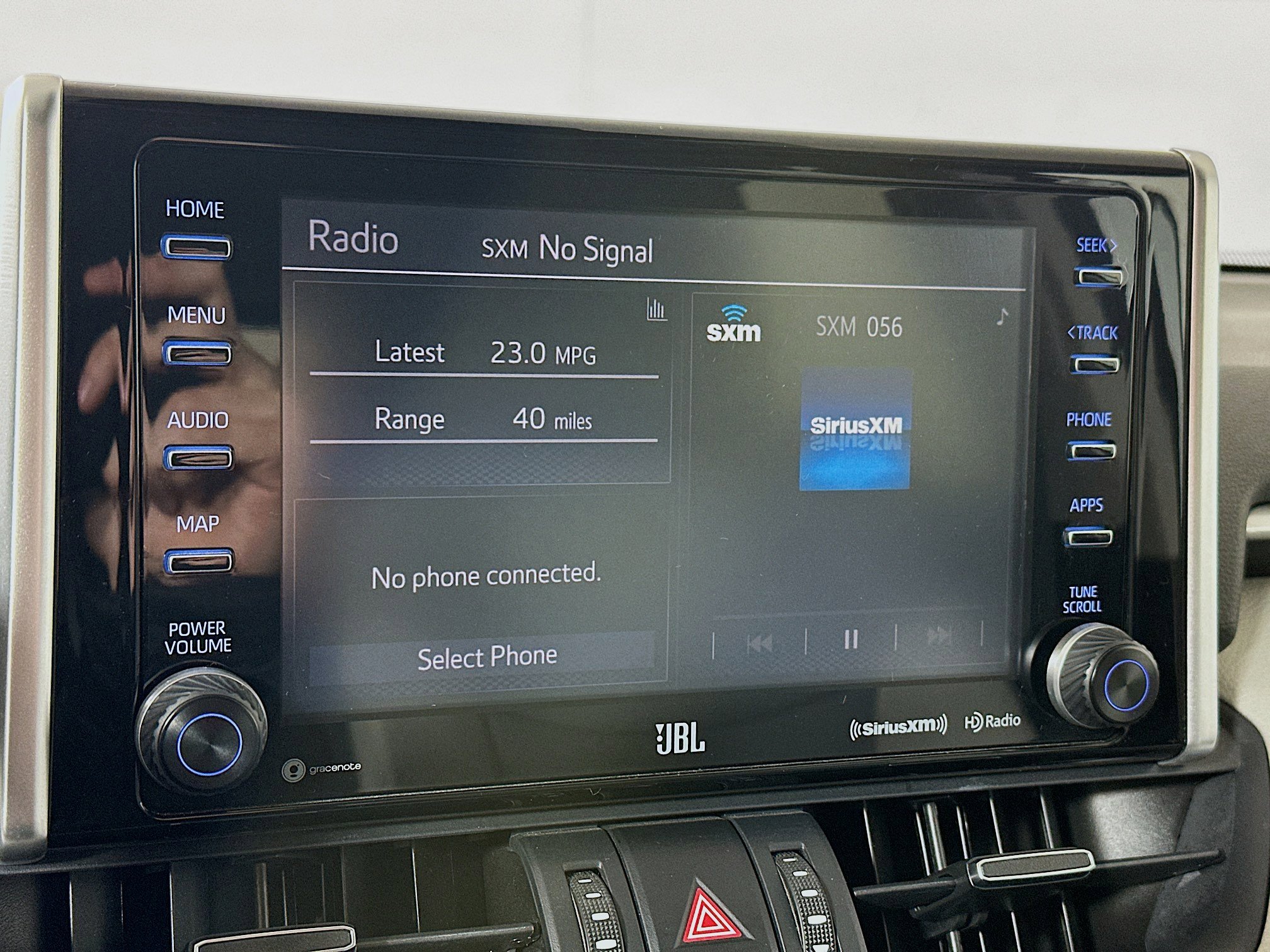Used 2021 Toyota RAV4 XLE Premium image 14