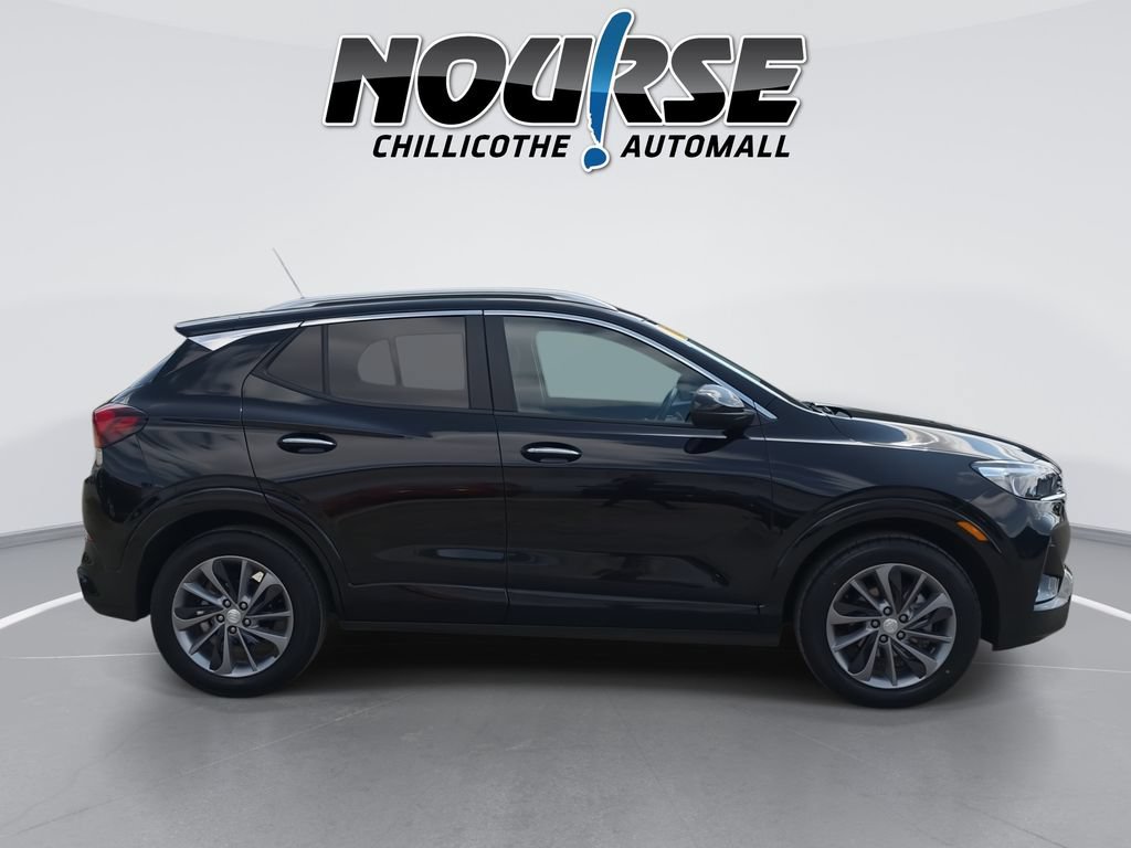 Used 2023 Buick Encore GX Select w/ Sport Touring Package FWD image 9