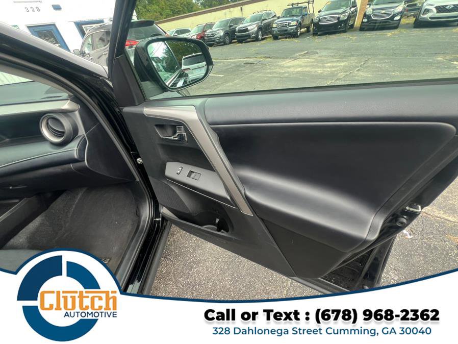 Used 2018 Toyota RAV4 XLE image 22