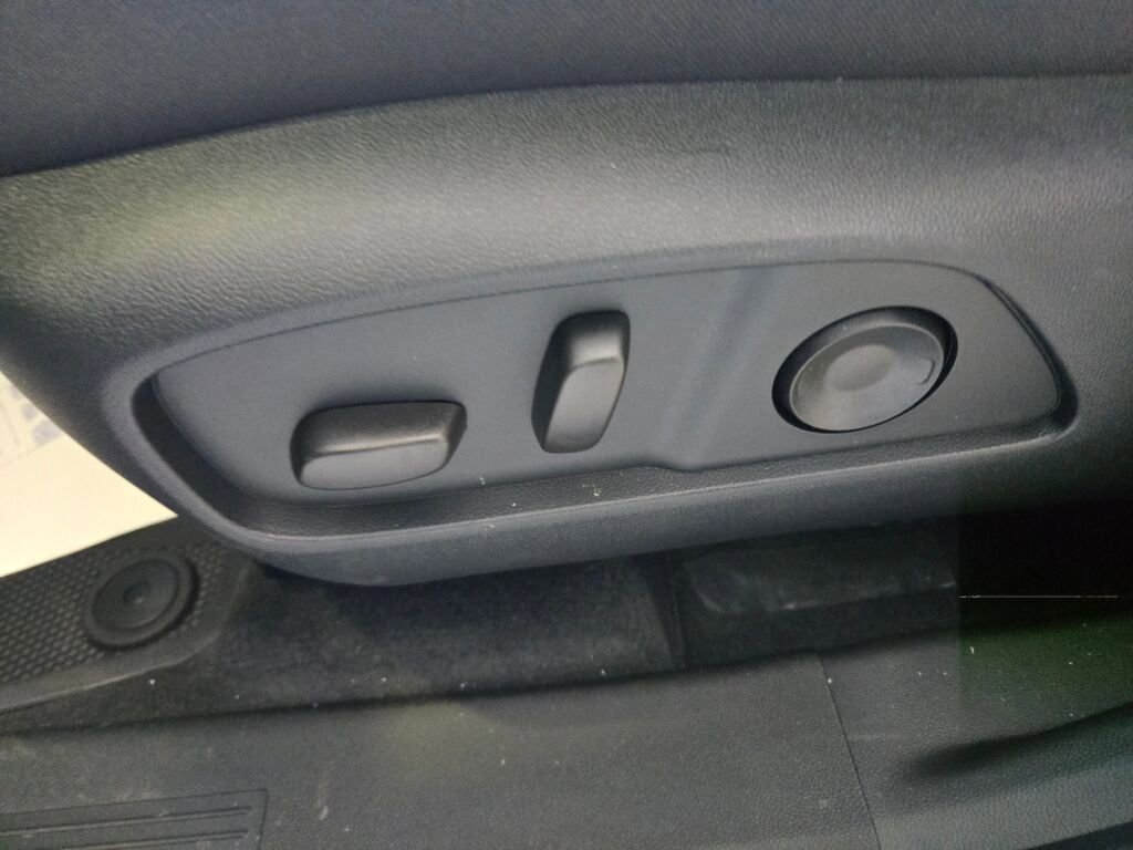 New 2026 Chevrolet Equinox LT w/ Convenience Package II image 14