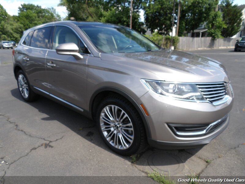 Used 2018 Lincoln MKX Reserve w/ Lincoln MKX Climate Package AWD/4WD image 3