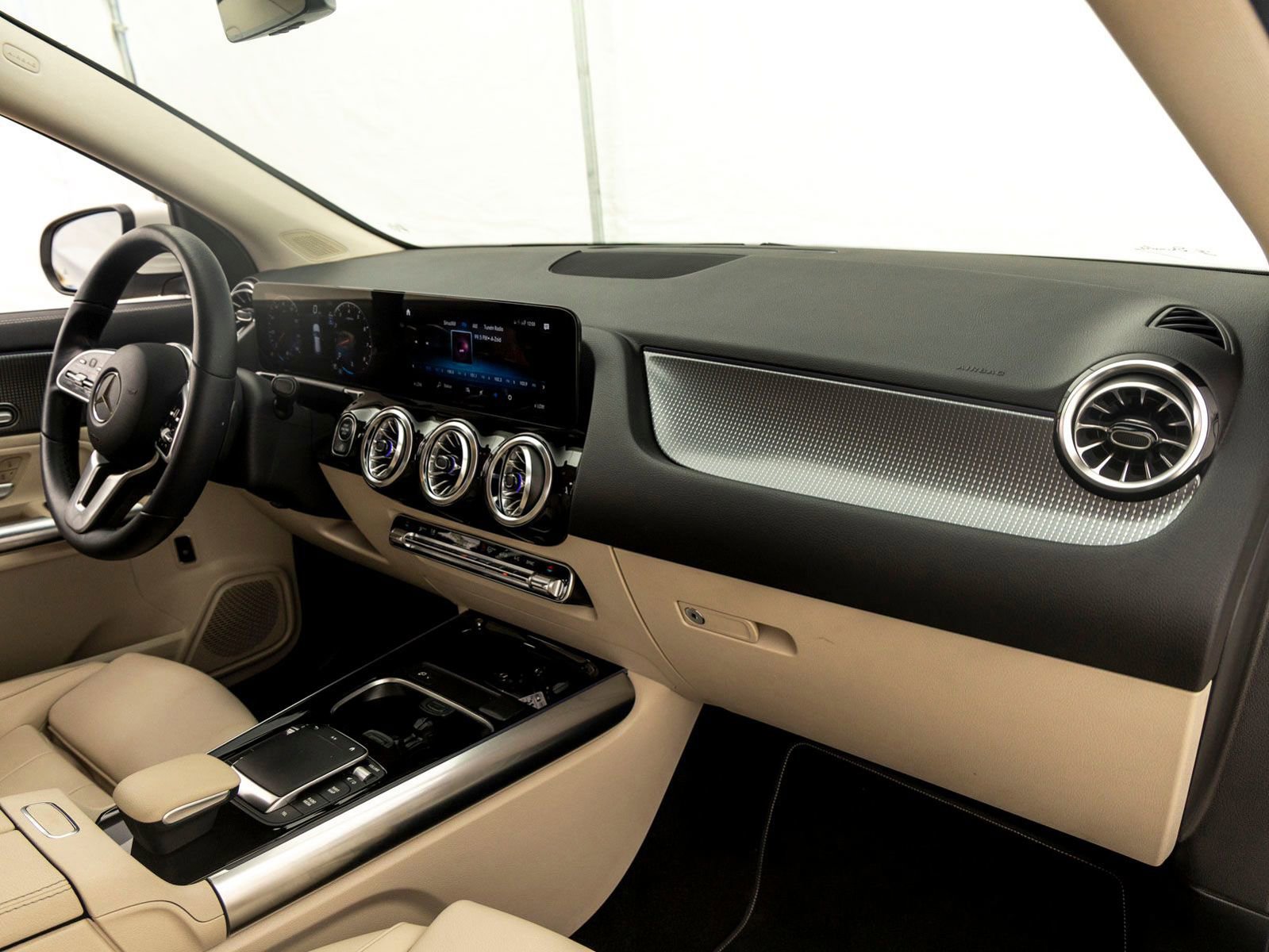 Used 2023 Mercedes-Benz GLA 250 image 28