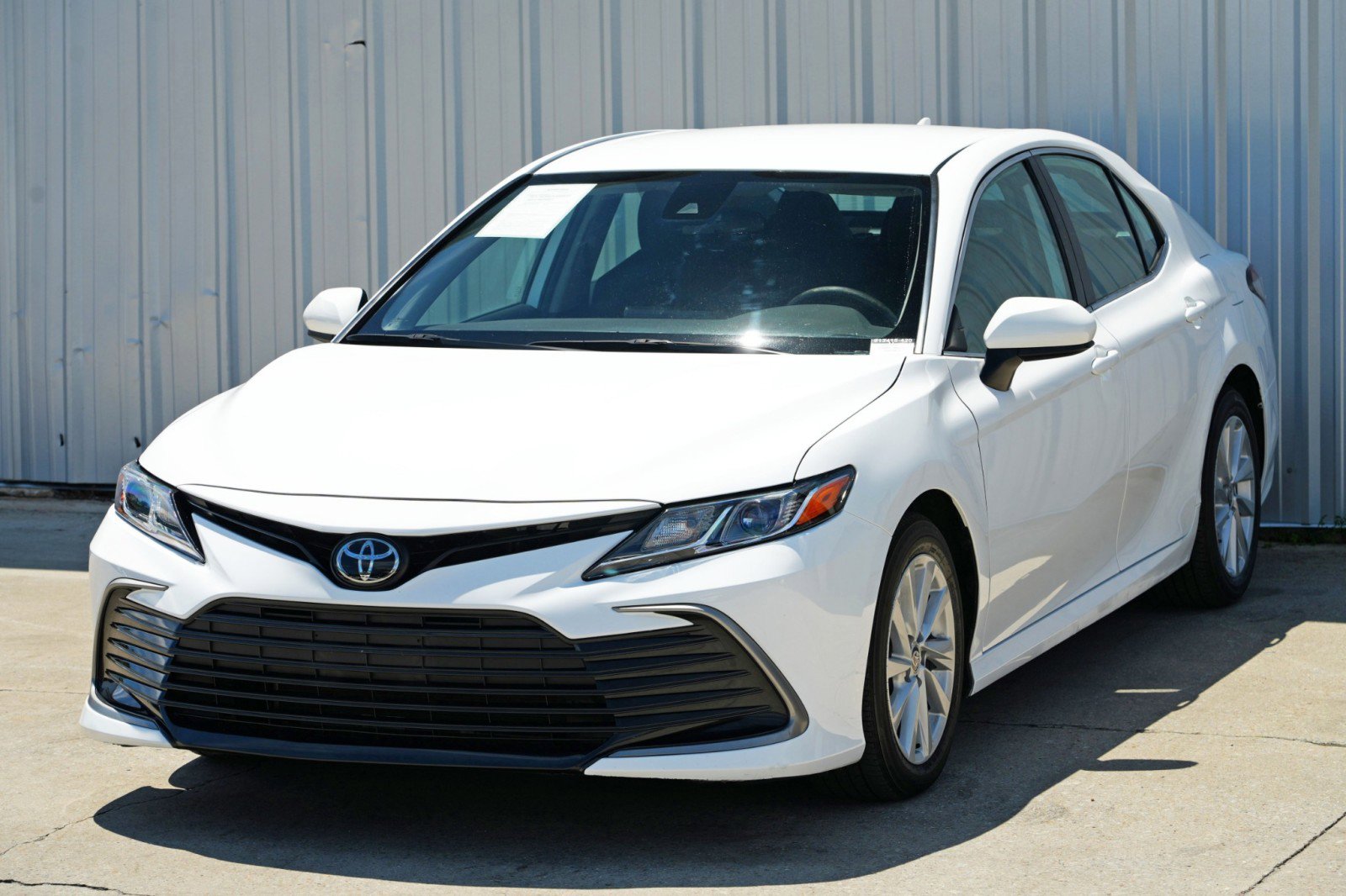 Used 2024 Toyota Camry LE image 42
