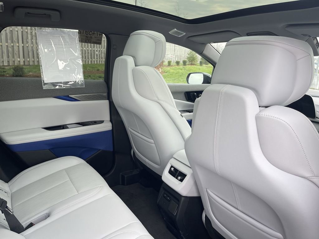 Certified 2025 Cadillac Optiq Sport 2 image 30