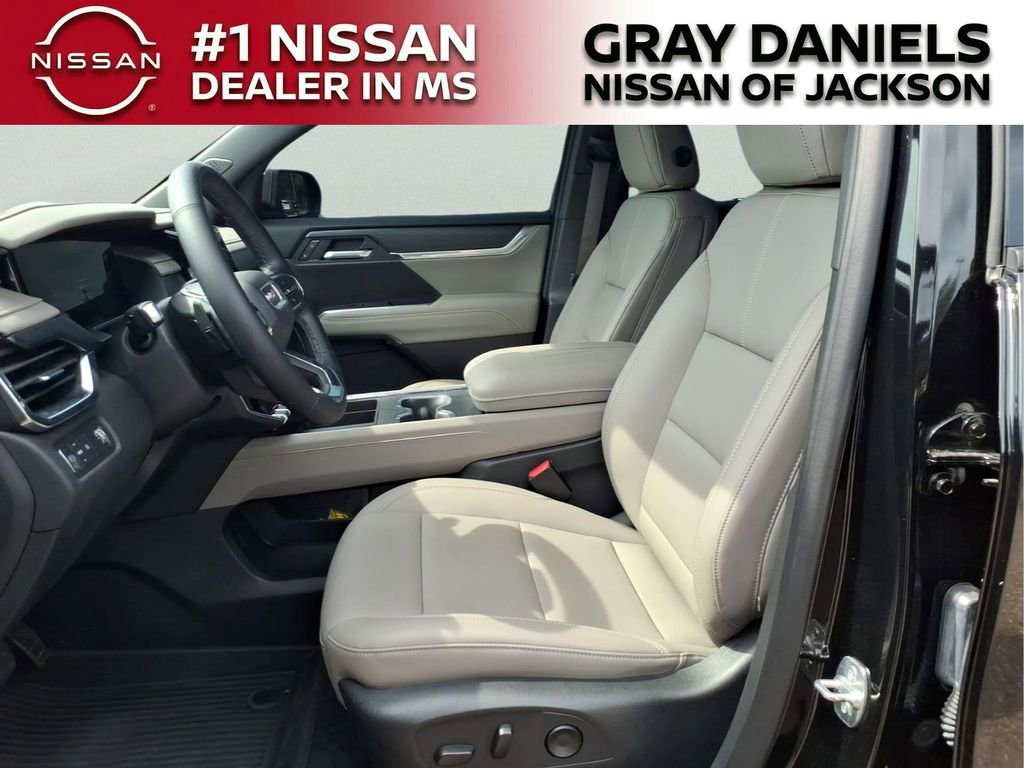 Used 2025 GMC Acadia Elevation w/ Elevation Premium Package FWD image 23