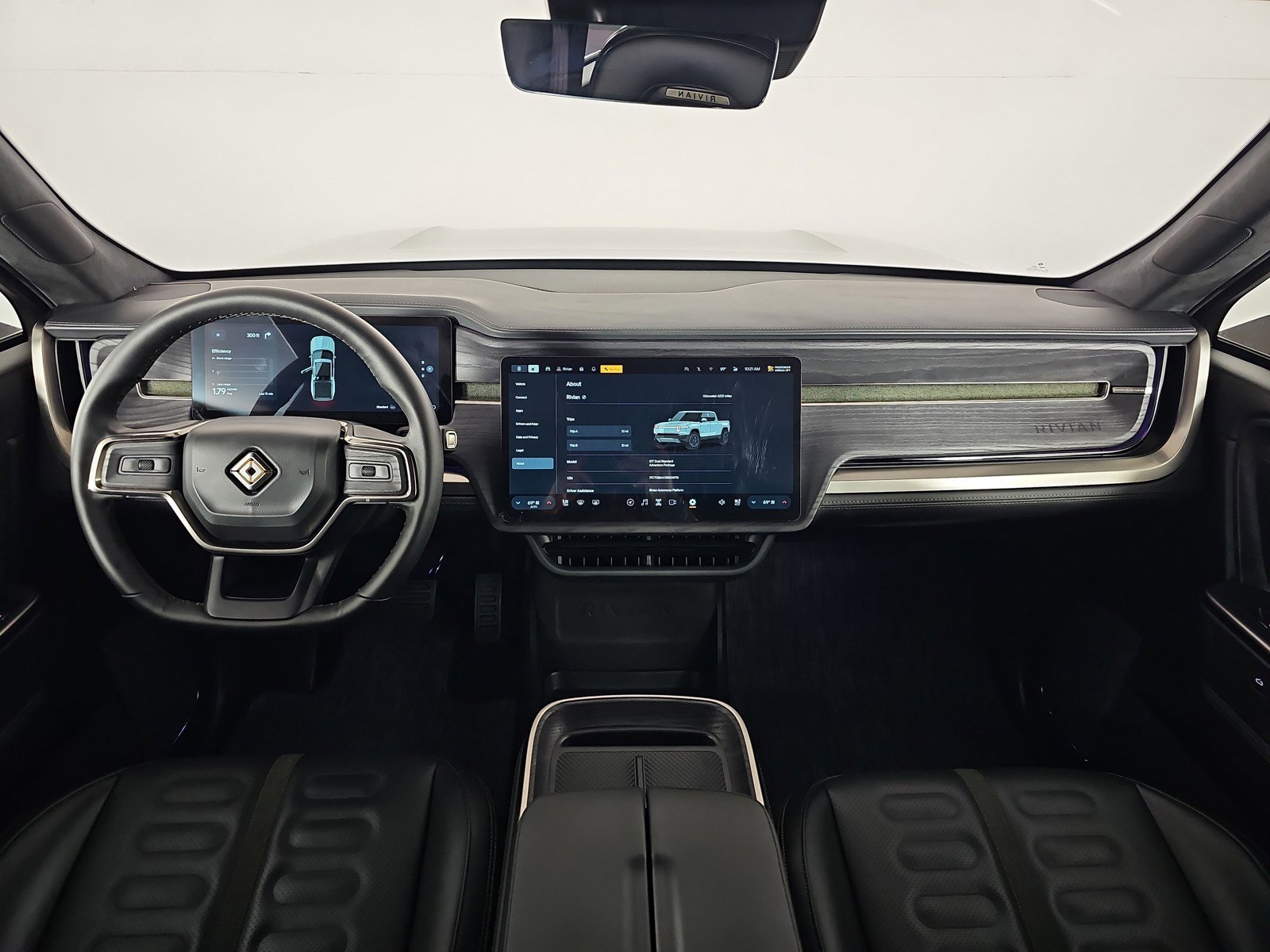 Used 2025 Rivian R1T Adventure image 25