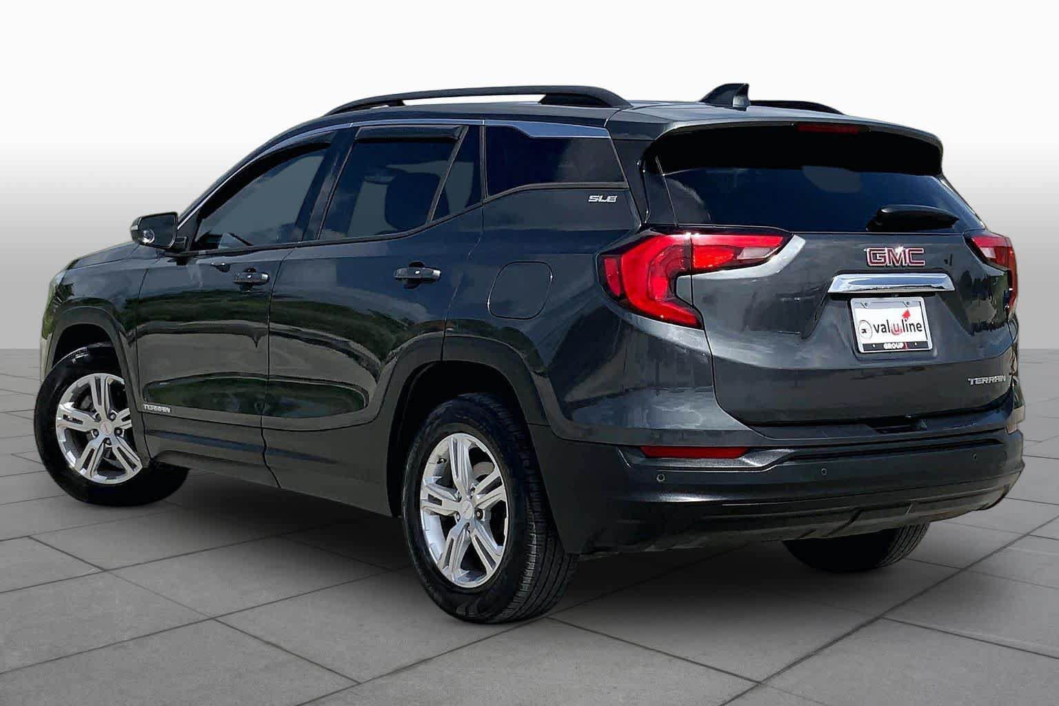 Used 2018 GMC Terrain SLE w/ Driver Convenience Package FWD image 12
