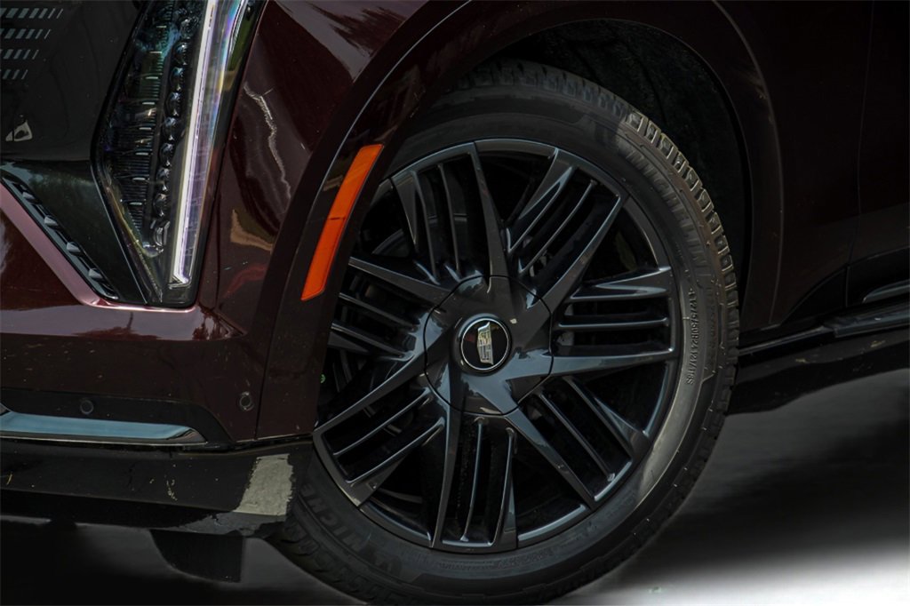 New 2025 Cadillac Escalade IQ Sport 2 w/ LPO, ONYX Package image 26