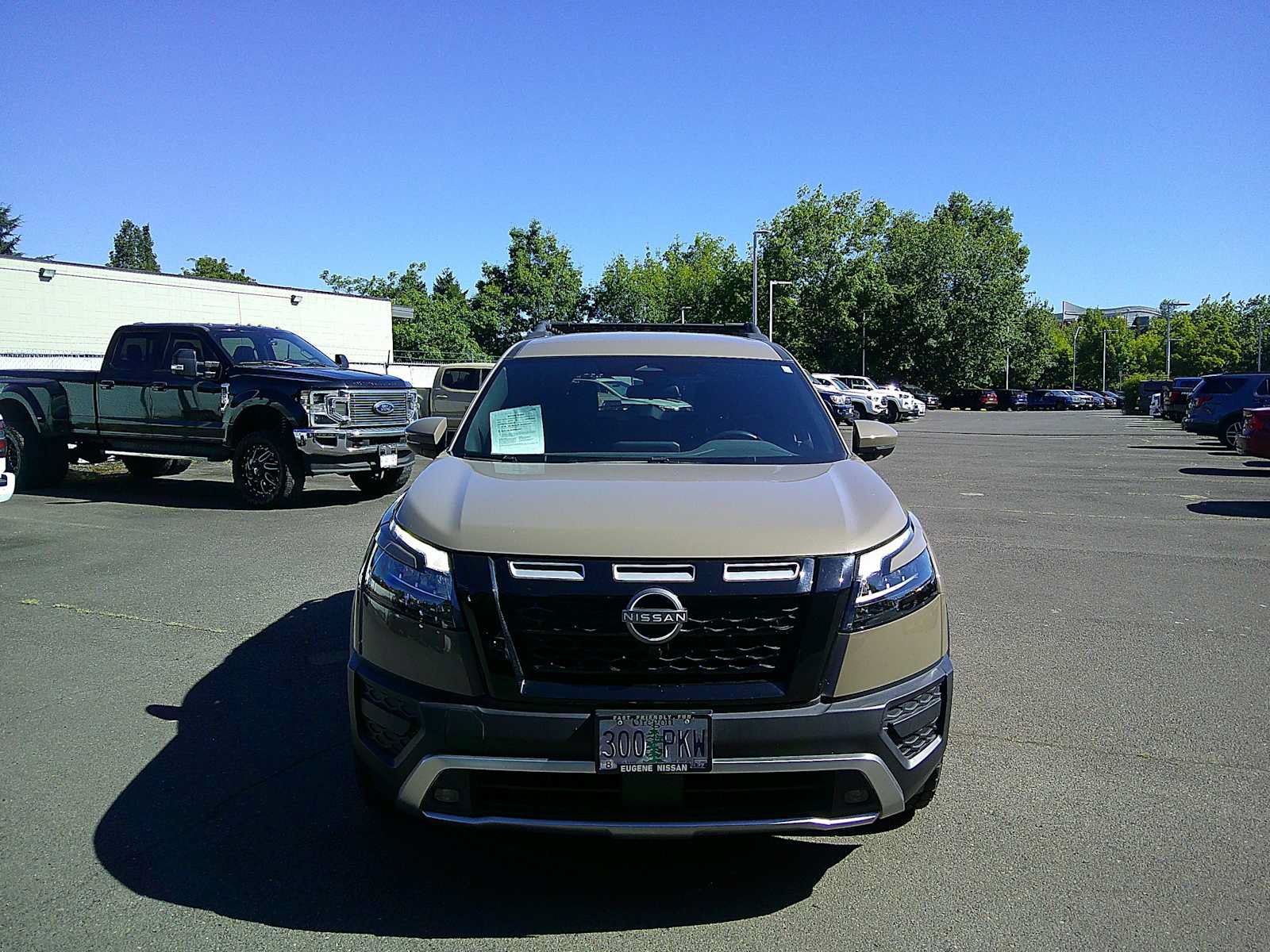 Used 2023 Nissan Pathfinder Rock Creek AWD/4WD image 7