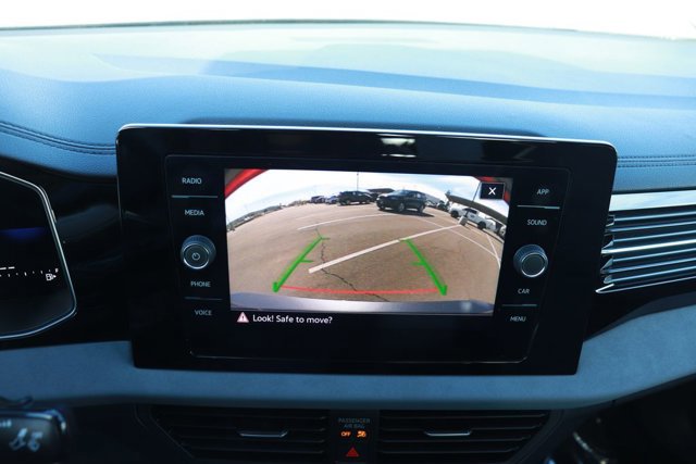 Used 2025 Volkswagen Jetta SE image 29