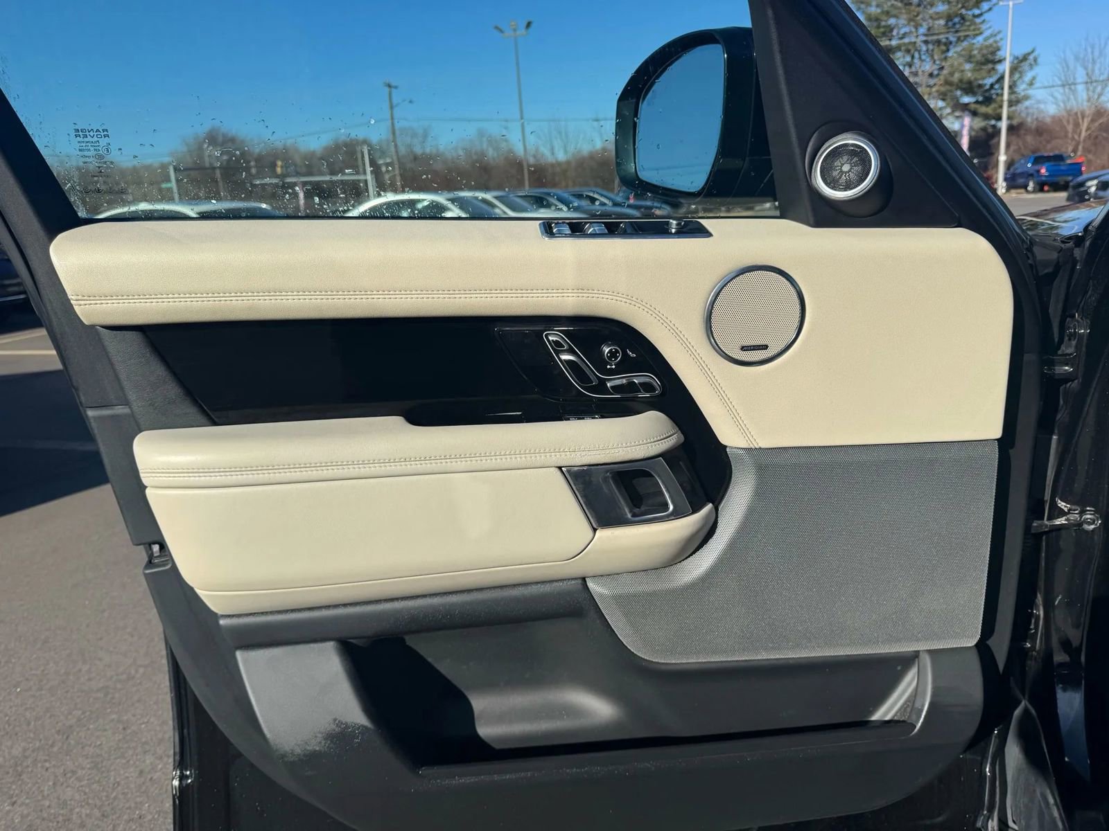 Used 2021 Land Rover Range Rover P525 Westminster Edition LWB image 8