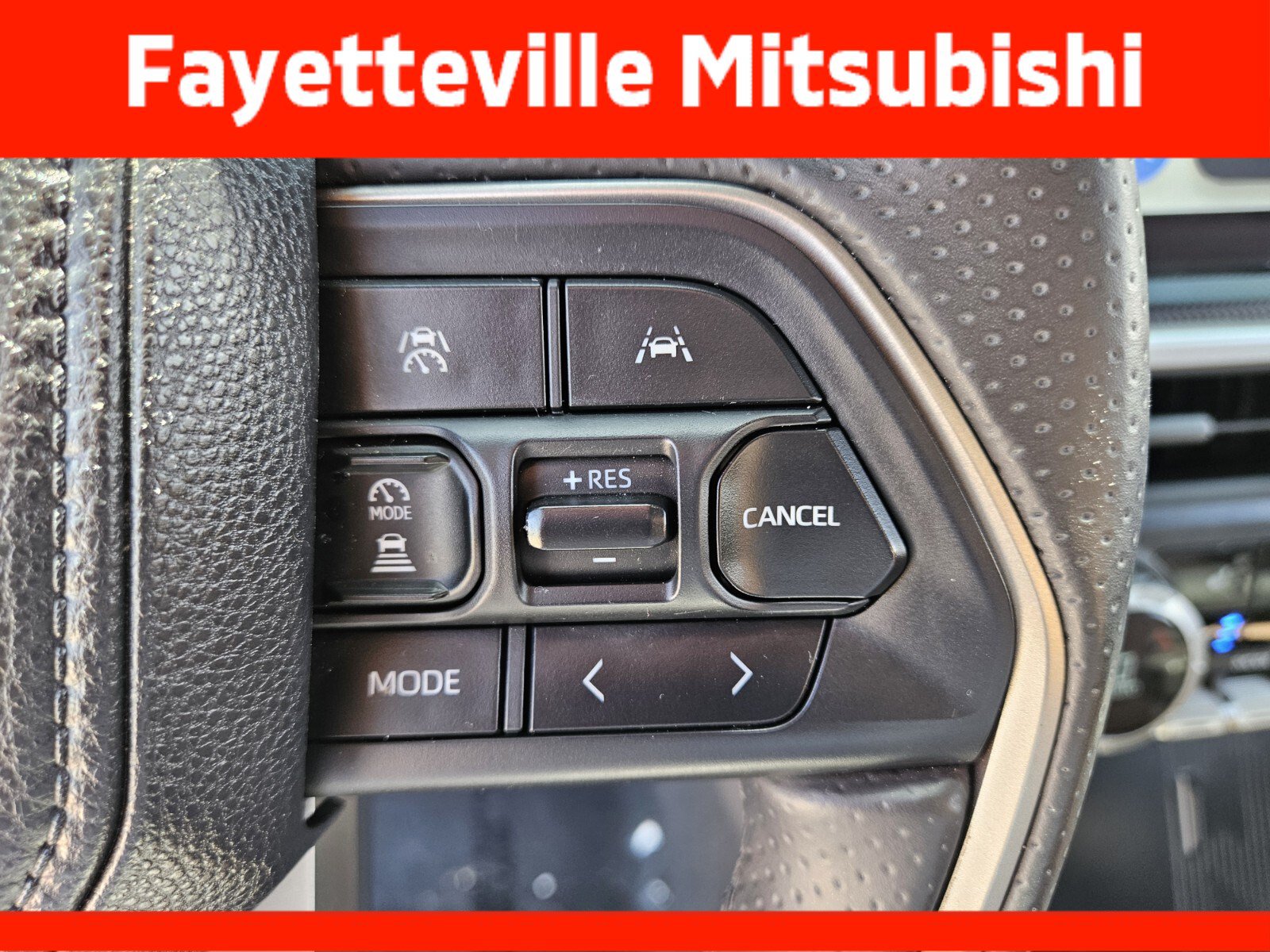 Used 2025 Toyota 4Runner Limited AWD/4WD image 26