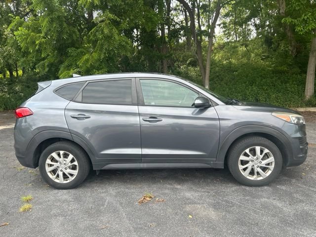 Used 2019 Hyundai Tucson SE FWD image 2