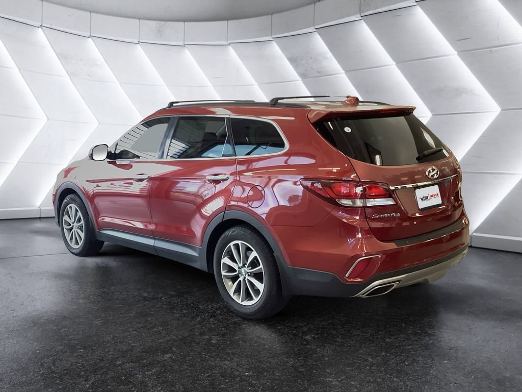 Used 2017 Hyundai Santa Fe SE image 6