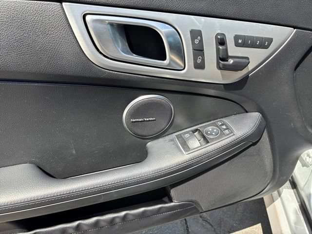 Used 2015 Mercedes-Benz SLK 250 image 7