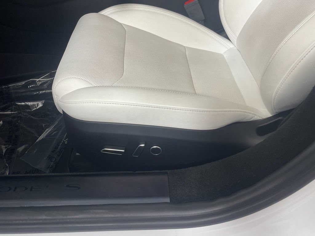 Used 2023 Tesla Model S AWD/4WD image 25