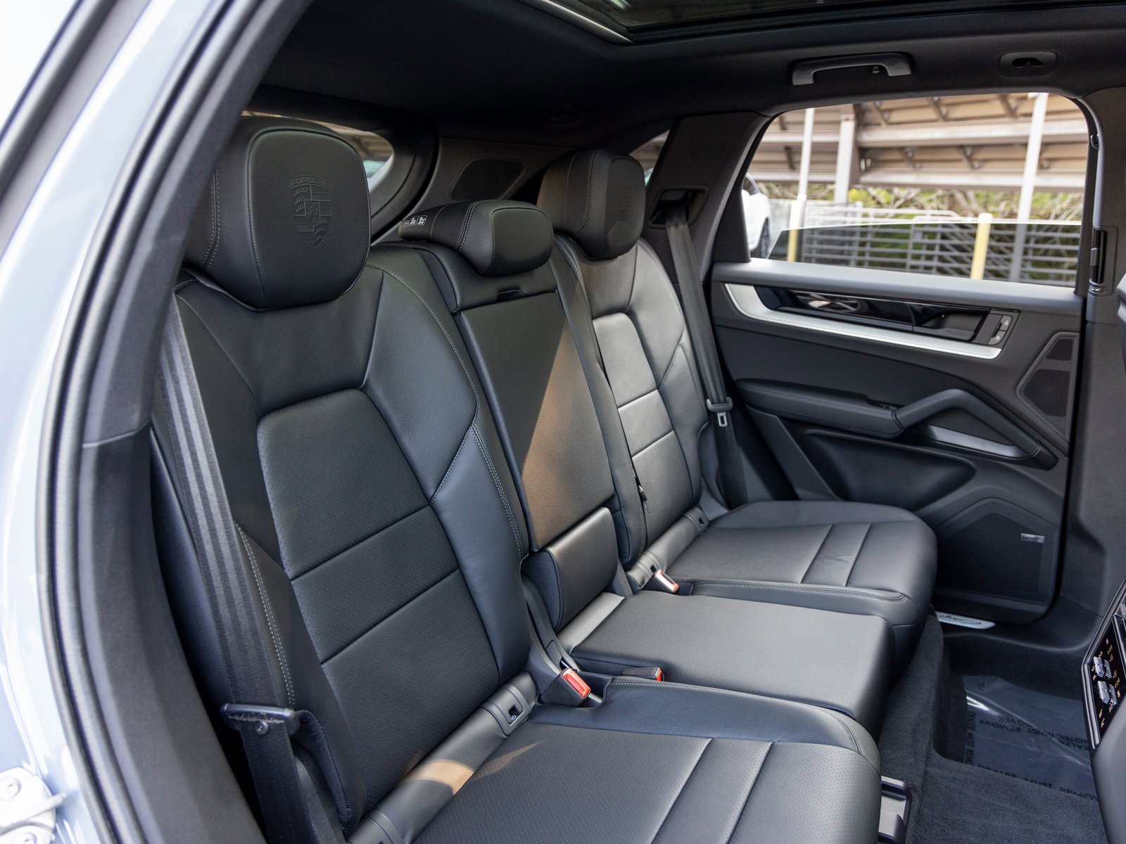 New 2025 Porsche Cayenne E-Hybrid image 47