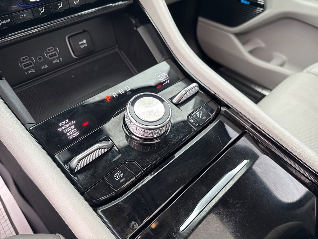 Used 2022 Jeep Grand Cherokee Overland w/ Luxury Tech Group IV image 33