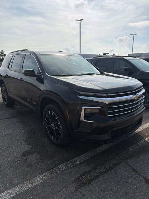 New 2026 Chevrolet Traverse LT image 3