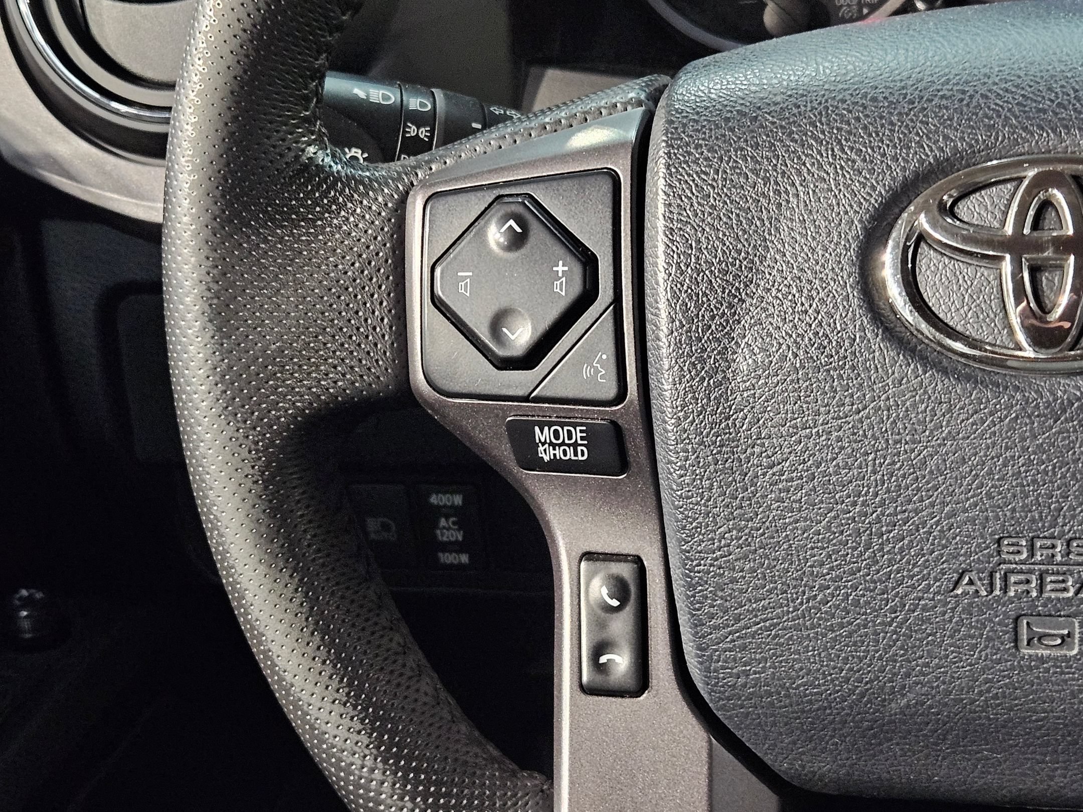Used 2020 Toyota Tacoma TRD Sport w/ Technology Package AWD/4WD image 27