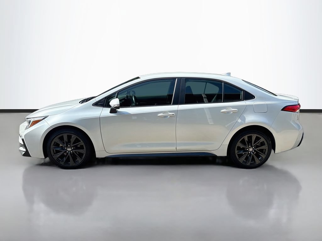 Used 2023 Toyota Corolla SE FWD image 4