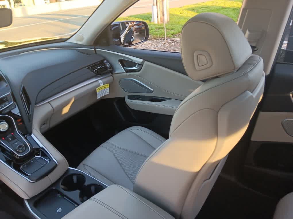 Used 2025 Acura RDX w/ Technology Package AWD/4WD image 12