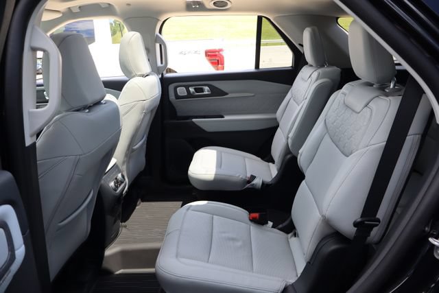New 2026 Ford Explorer Platinum w/ LUX Leather Package AWD/4WD image 28