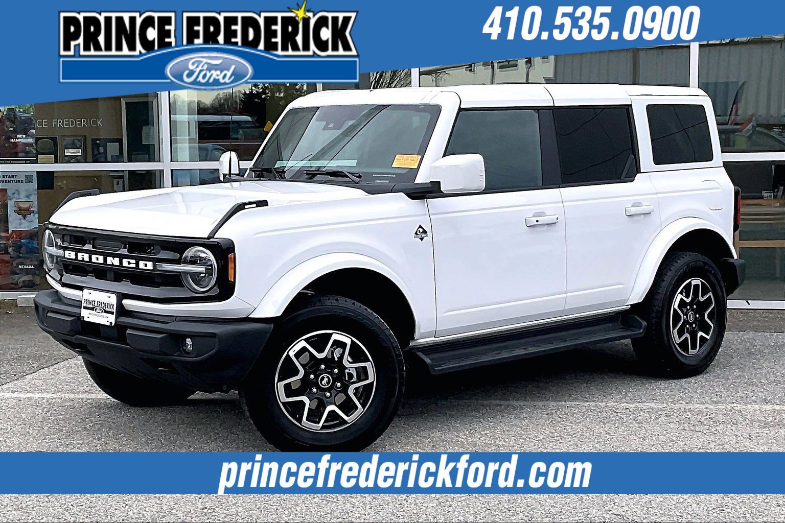 Used 2025 Ford Bronco Outer Banks image 3