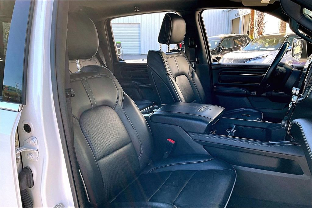 Used 2022 RAM 1500 Limited w/ Body-Colour Bumper Group image 27