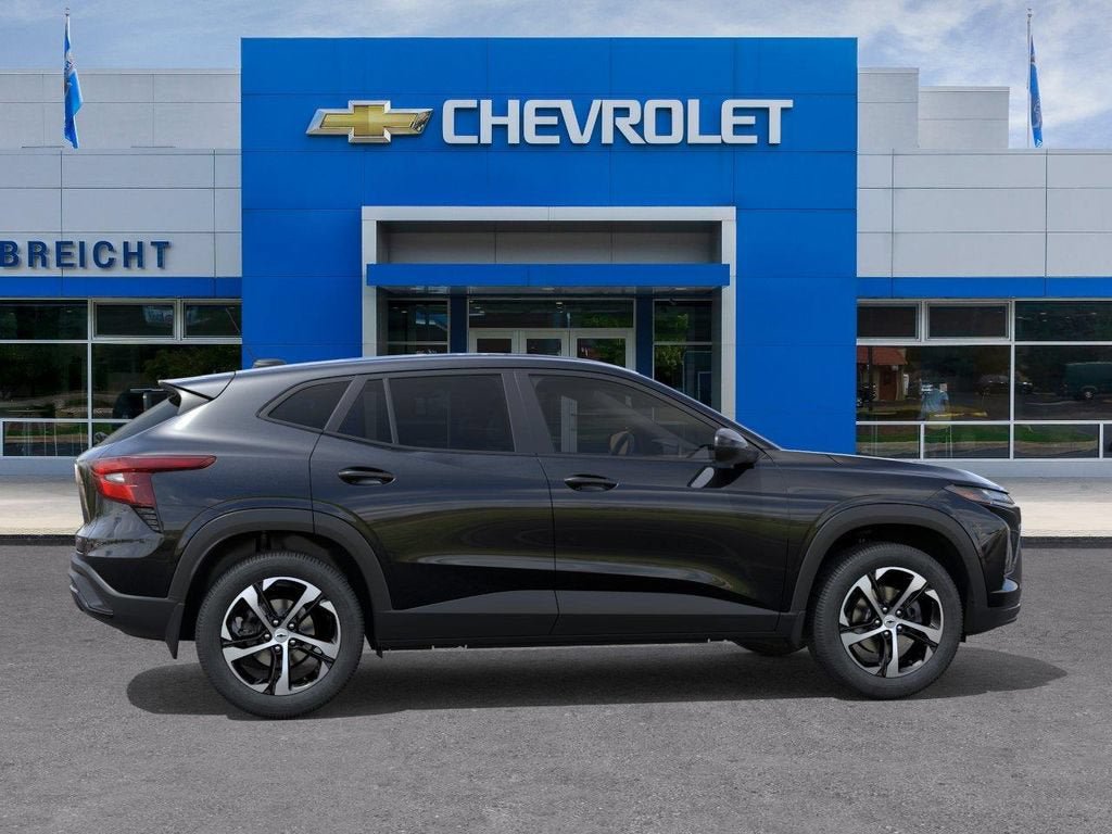 New 2026 Chevrolet Trax RS w/ Sunroof Package FWD image 5