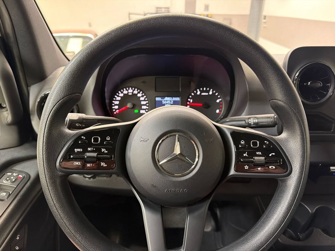 Used 2020 Mercedes-Benz Sprinter 2500 image 22