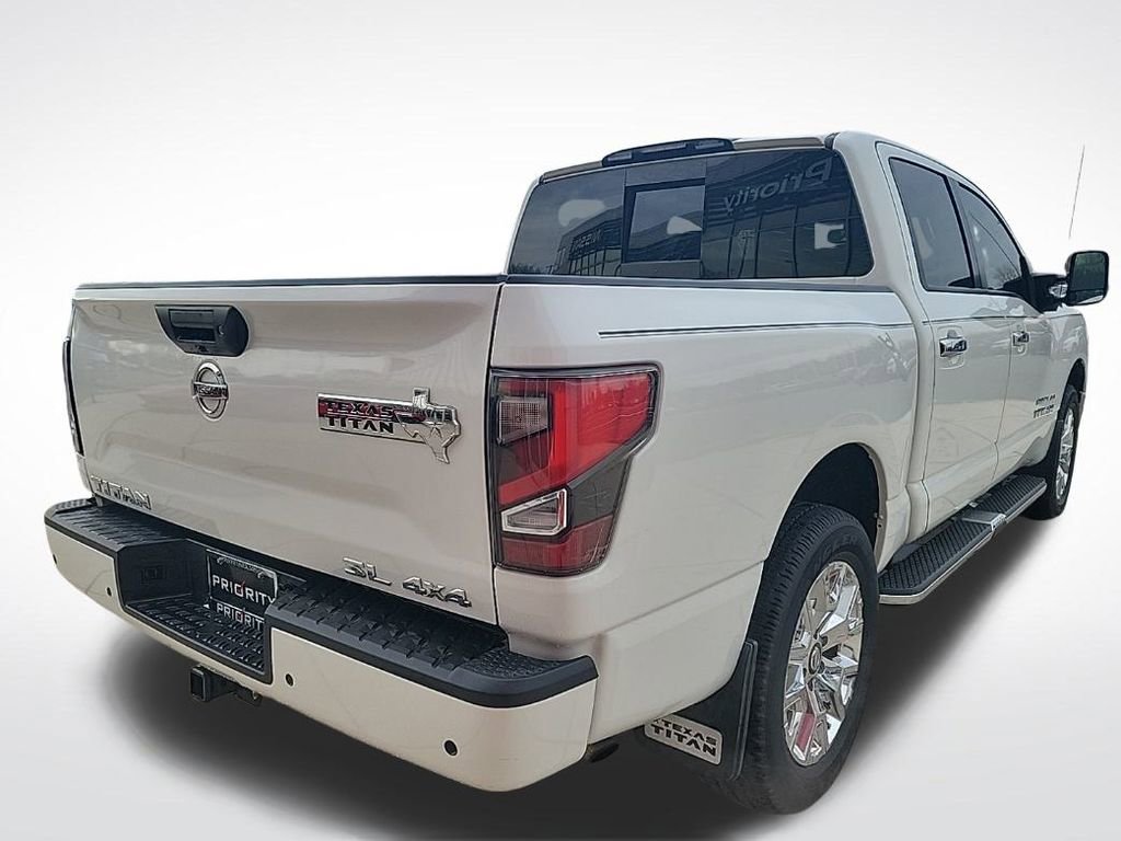 Certified 2021 Nissan Titan SL w/ Moonroof Package image 5