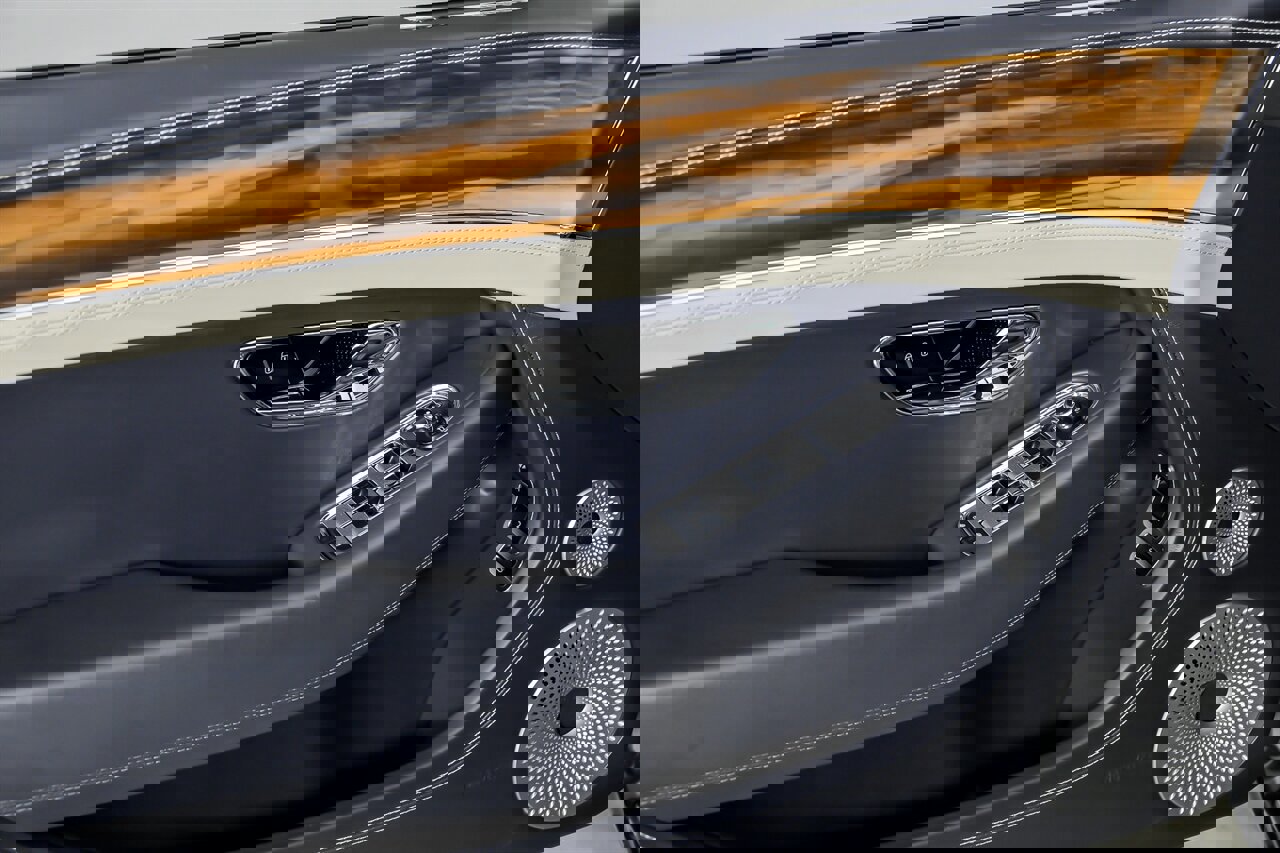 Used 2021 Bentley Continental GT image 18