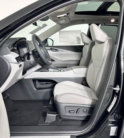 Certified 2026 INFINITI QX60 Luxe w/ Cargo Package image 14