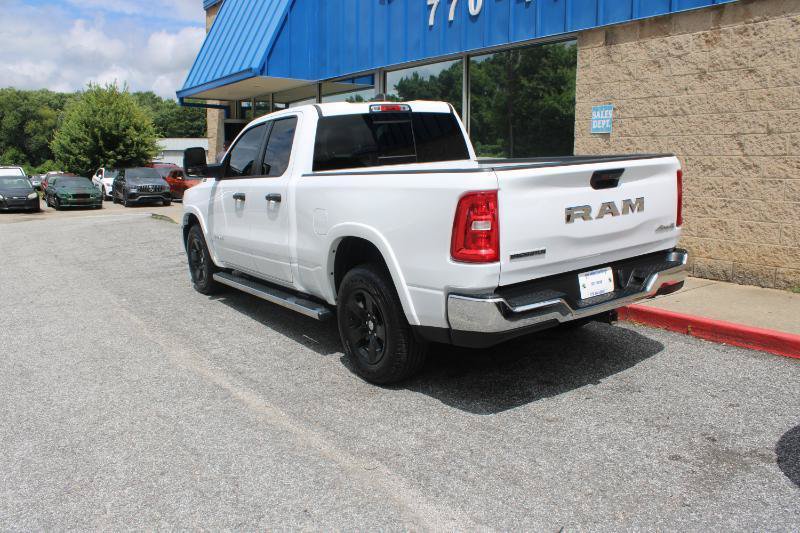 Used 2025 RAM 1500 Big Horn AWD/4WD image 4