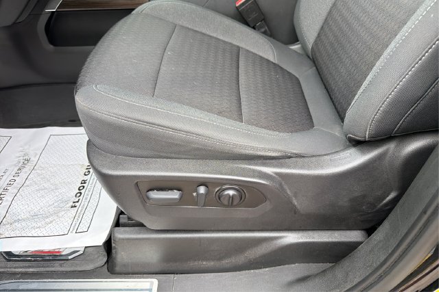 Used 2022 Chevrolet Silverado 1500 LT Trail Boss AWD/4WD image 17