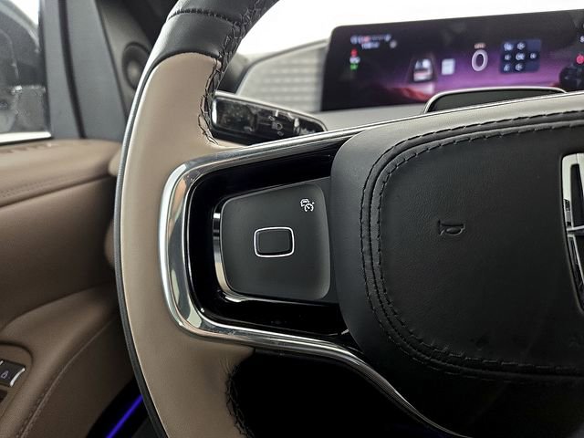 New 2025 Lincoln Navigator L Black Label image 20