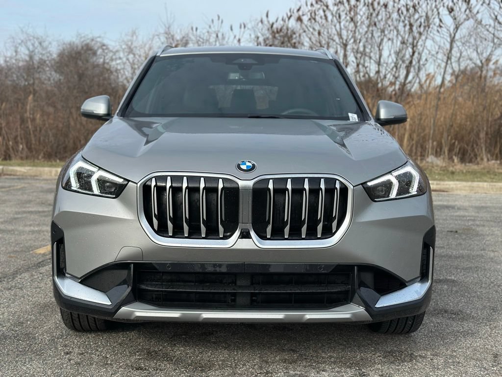 New 2026 BMW X1 xDrive28i w/ Technology Package AWD/4WD image 2