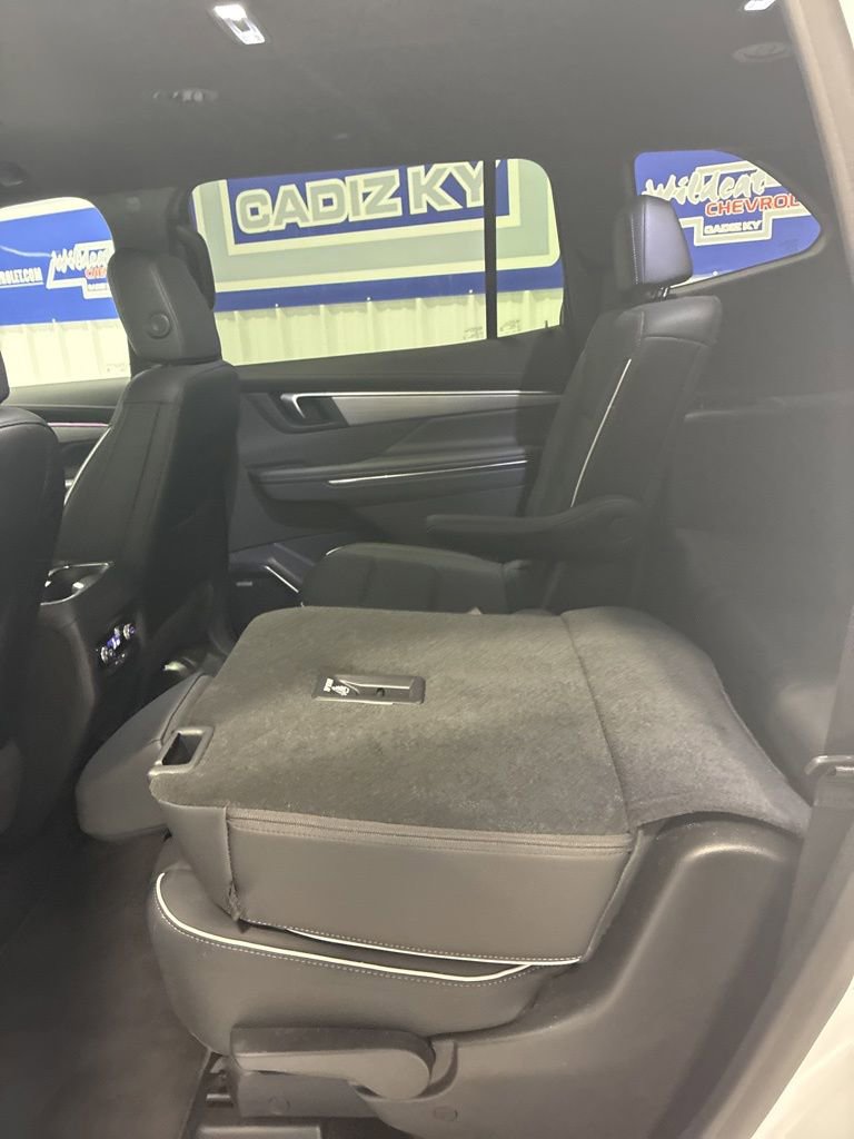 Used 2026 Buick Enclave Preferred AWD/4WD image 46
