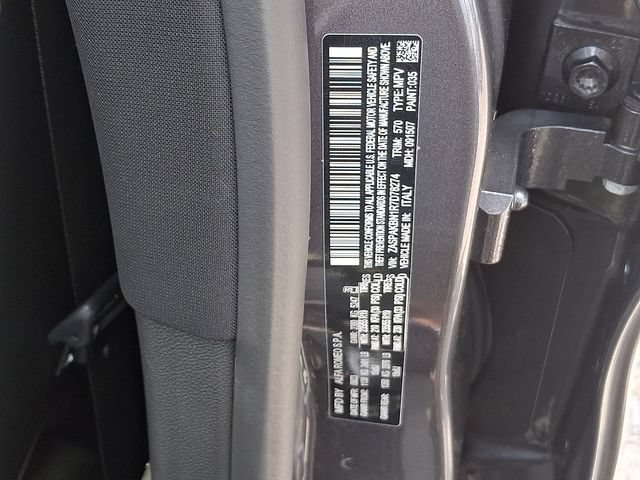 Used 2024 Alfa Romeo Stelvio Ti AWD/4WD image 28