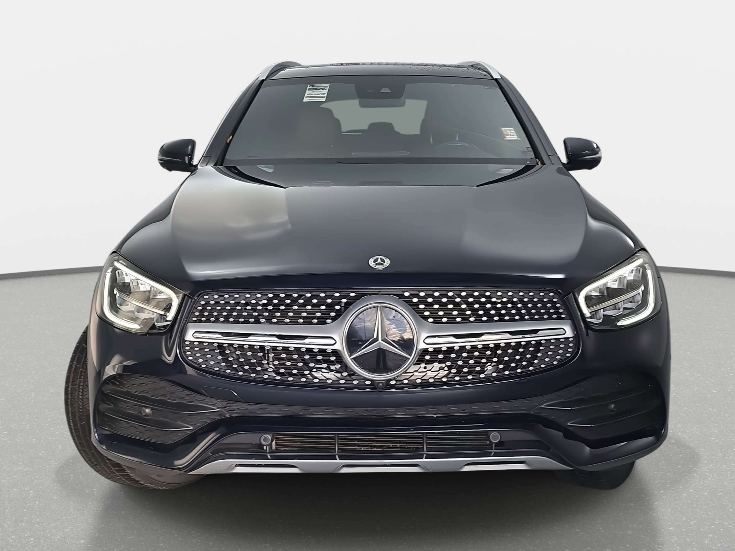 Used 2022 Mercedes-Benz GLC 300 image 2